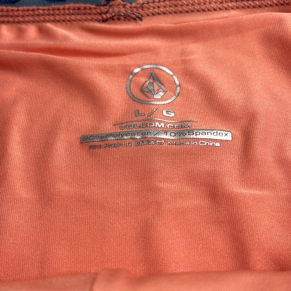 NWT. Volcom size large boxer, briefs. - Picture 4 of 4